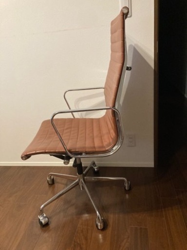 【お値下げ相談可】美品★定価107,800円→20,000円★本革チェア