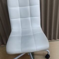 オフィスチェアの画像