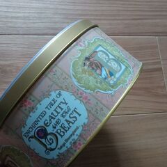 ディズニー　缶の画像