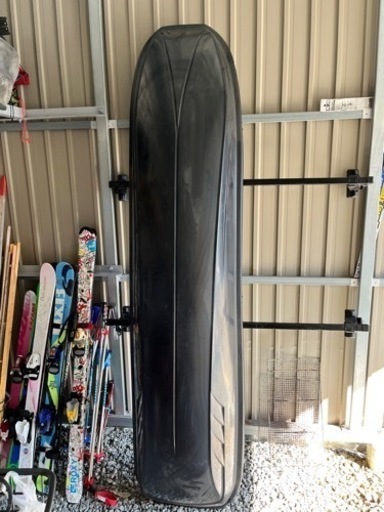 ルーフボックス　キャリアバー付き