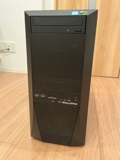 ゲーミングPC + モニター2枚 + モニターアーム