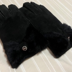 ugg 手袋　ムートン　革の画像