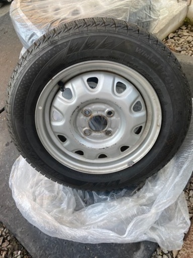 冬タイヤホイール付き　4穴