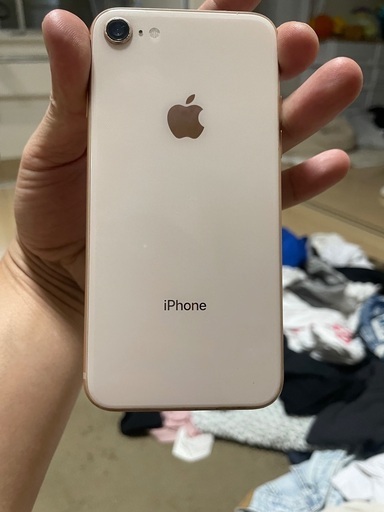 売ります。iPhone8