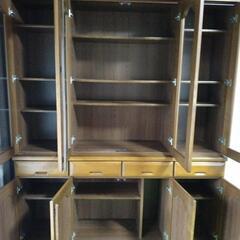 食器棚　の画像