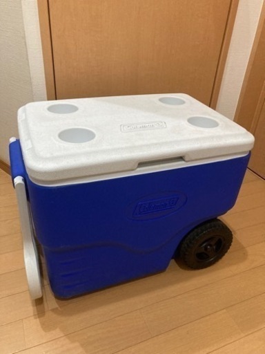 最終値下！　コールマン　クーラーボックス　青　タイヤ付き