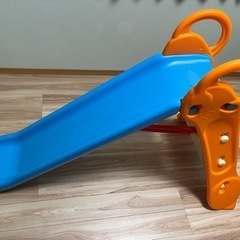 滑り台　トイザらス