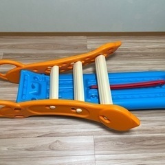 滑り台　トイザらスの画像