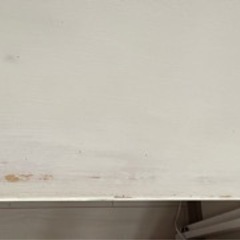 白いテーブル の画像