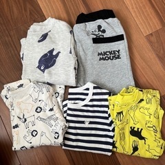 【取引中】120cm 冬物5点　ズボン1  トップス4の画像