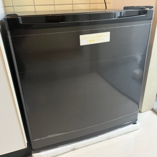 【美品】冷蔵庫 46L 小型 一人暮らし 1ドアミニ冷蔵庫 右開き コンパクト ガンメタリック MAXZEN