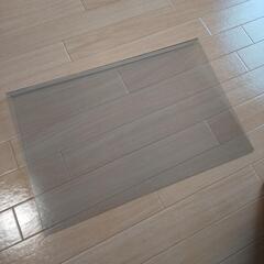 ブルーライト低減シールド