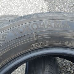 ヨコハマ　ブルーアースRV02　215/60/R16　2018年１６週　２本　の画像