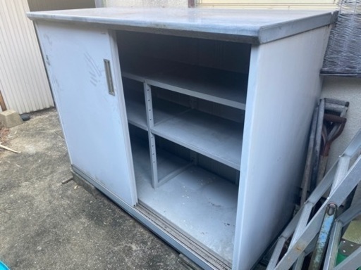 中古イナバ物置　解体済