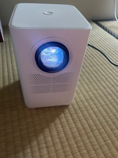 プロジェクター