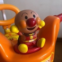 アンパンマンの折り畳み式三輪車の画像