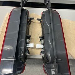 ハイエース 200系のトヨタ純正テールランプの画像
