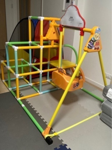 ジャングルジム　アンパンマン　鉄棒　ブランコ　滑り台