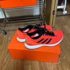 adidas の画像