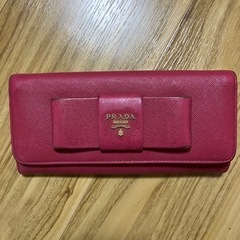 PRADA 財布の画像