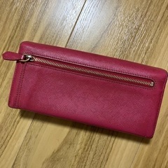PRADA 財布の画像