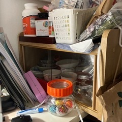 木製小さな食器棚