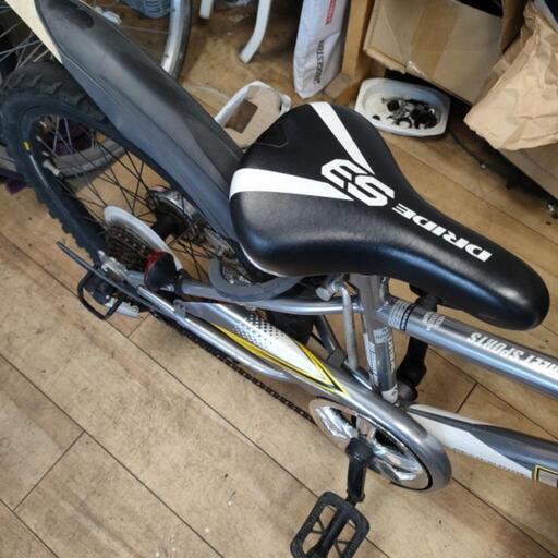 [受渡し完了しました] 20インチ 子供車 DRIDE 6段ギヤ LEDライト付 シルバー  整備済