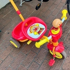 ⭐️人気⭐️ それいけ！アンパンマン 幼児用三輪車自転車 お子さ...
