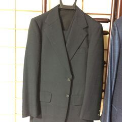 スーツ