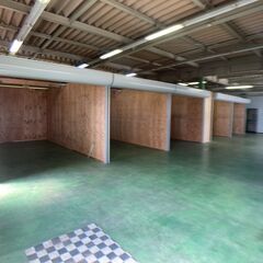 【電動シャッター付】屋内賃貸ガレージ（小山市粟宮）賃料１ヶ月無料キャンペーン【物置・倉庫利用可】 - 小山市
