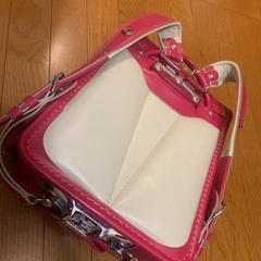 大阪より出品【美品】ビビットピンクのランドセルの画像