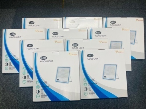 極薄型 LED投光器 200W 10個セット 広角120° 昼光色6000K 22000LM IP67 作業灯 駐車場灯 防水 屋外