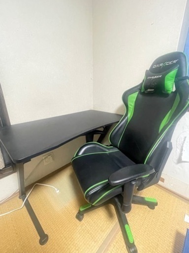 ⭐︎本日限定⭐︎ゲーミングチェア&ゲーミングテーブル