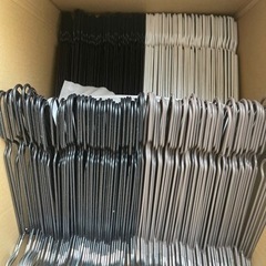 300本まとめ売り　ハンガーの画像