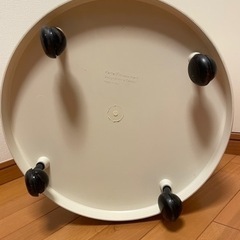 kartell キャスター付きチェストの画像