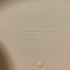 kartell キャスター付きチェストの画像