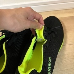 24.5cm 軽量スニーカー スポーツシューズ ランニングシューズ 運動靴 ジムトレーニング カジュアル メンズ レディース 黒 防滑 クッション性 通気の画像
