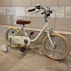 美品　16型　子供自転車　コマ付き
