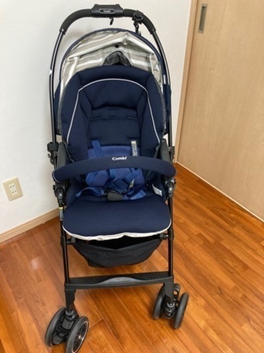 【お取引き中】コンビ　ベビーカー　A型　紺色