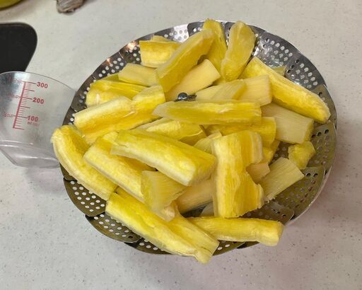 キャッサバ芋MandiocasYuka1kg700円（無農薬、有機栽培