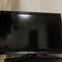 東芝　REGZA 32型　液晶テレビ