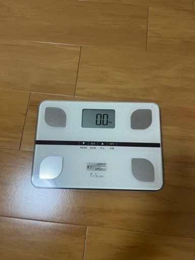 タニタ　体重計と掛け時計