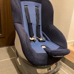 2.5kgから18kgまで使えるチャイルドシート