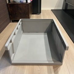 犬のゲージとトイレの画像