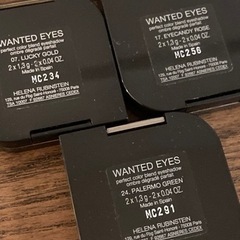 ヘレナルビンスタインเฮเลนา รูบินสไตน์アイシャドウ3つセットの画像