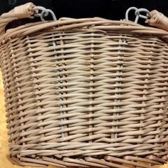 編み籠　ほぼ新品未使用品の画像