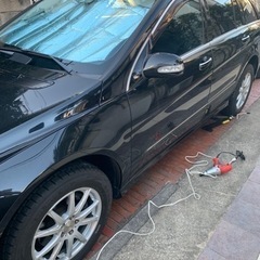 ベンツRクラス　スタッドレスタイヤ4本の画像