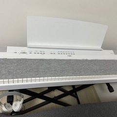 YAMAHA電子ピアノ88鍵スタンド付