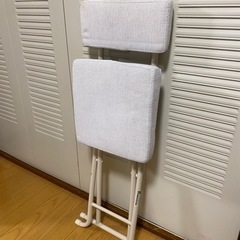 折りたたみ　椅子の画像