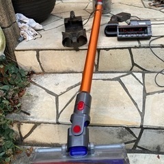 決まりましたダイソン掃除機ＳＶ10K  V8